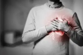心脏忽然“刺痛”一下，却查不出任何问题，或许是它在作祟，保护心脏，要做好5点！图片