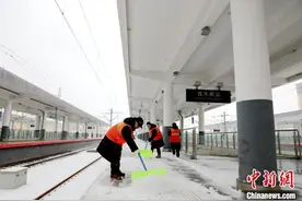 3月28日起哈铁增开动车组列车 保障旅客雪中出行图片