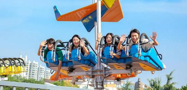 漫天“飘雪”！北京游乐园“天花板”！全龄嗨玩！