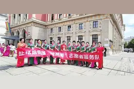 厉害了！她们惊艳维也纳金色大厅——盐场路街道老年大学合唱团受邀出国展演荣获金奖图片