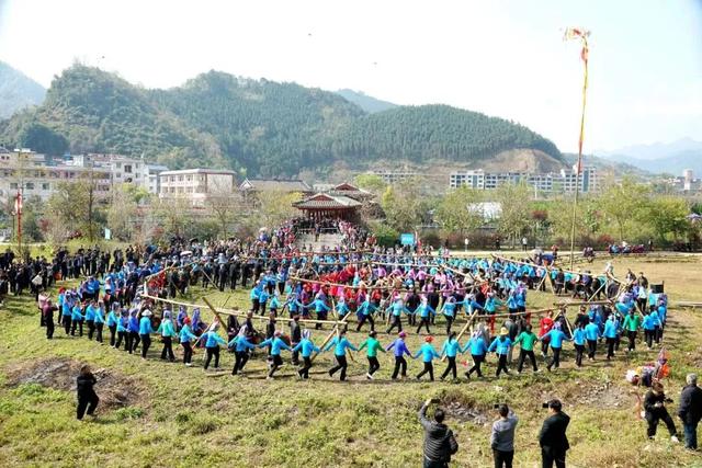 八桂大地起欢歌 多彩节庆引客来