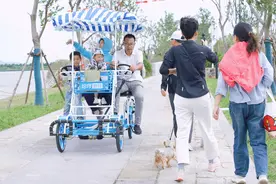 接驳车都快开“冒烟”了！杭州新上的超大湿地公园，国庆假期人气旺图片