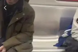 最低9℃！重庆人又开启乱穿衣模式……网友：穿衣有点“疯格”图片