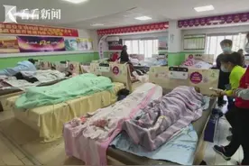 上海老人四处赶来！一躺就是一天，几百人争相体验；数万元一张的床垫，包治百病？图片