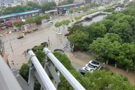 上海浦东、奉贤破降雨历史纪录！暴雨致积水严重，334所学校停课！紧急提醒图片