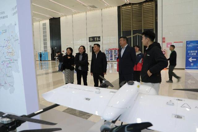 浙江国际智慧交通产业博览会在杭州开幕，安吉展位很火！