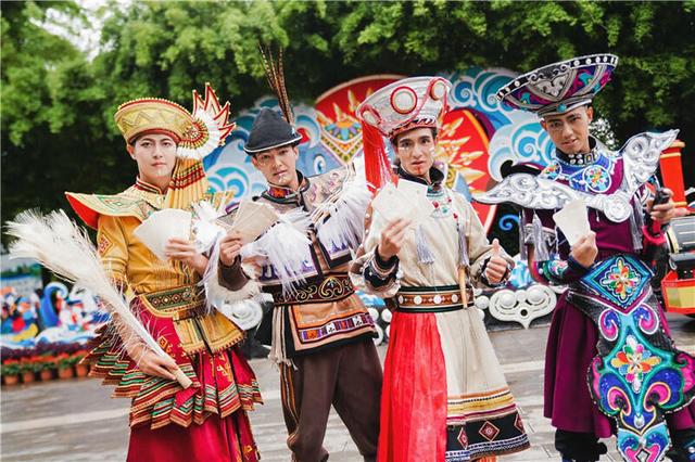 观鸥、民俗、艺术、美食  云南民族村开启暖冬趣味之旅