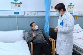 男子血糖忽高忽低，专家支招稳控血糖图片