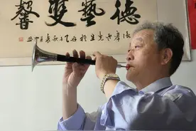 台儿庄区档案馆走访民间唢呐表演艺术家张孝云图片