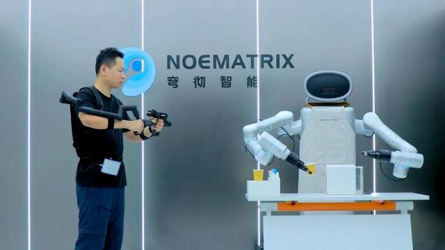 人形机器人“练级”：现在已是什么段位？如何突破“GPT时刻”