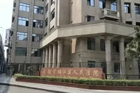 “伍妹”火了冒出个“假伍妹” 成都网红烤鸭店上演“真假李逵”丨追踪到底图片