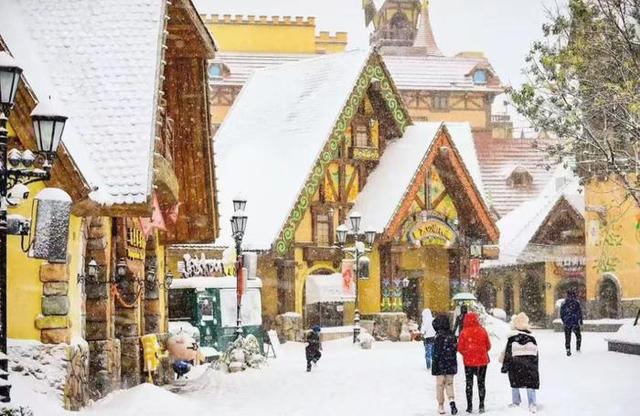 懂你的融创乐园，在济南的冬天发来一封邀请函