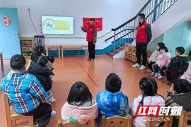 武陵区永安街道竹园社区开展“护苗·绿书签行动”宣传活动图片