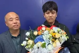 “千万富豪”找回丢失25年的儿子！“先买车，已备好三套房……”图片