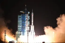 神舟十九号载人飞船发射高清大图来了图片