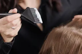 单次染发才1元？儿童可用？染发剂市场被夸大宣传“染”乱了图片