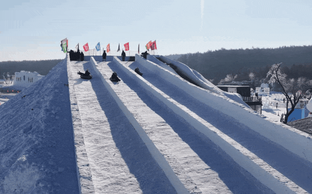 净月潭雪滑梯优惠套票来袭→