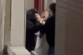 厦大俩女生肢体冲突、一人受伤植入钢钉？涉事学院：不实，钢钉为5年前植入图片