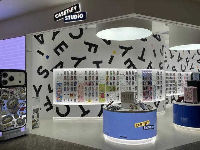 700块的手机壳界爱马仕，华强北仿货遍地