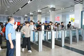 桂林火车站2024年暑运预计发送旅客384．4万人次图片