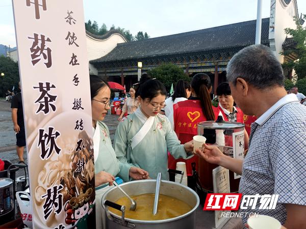 38℃的城市酷热难耐？28℃的沩山给你清凉一夏