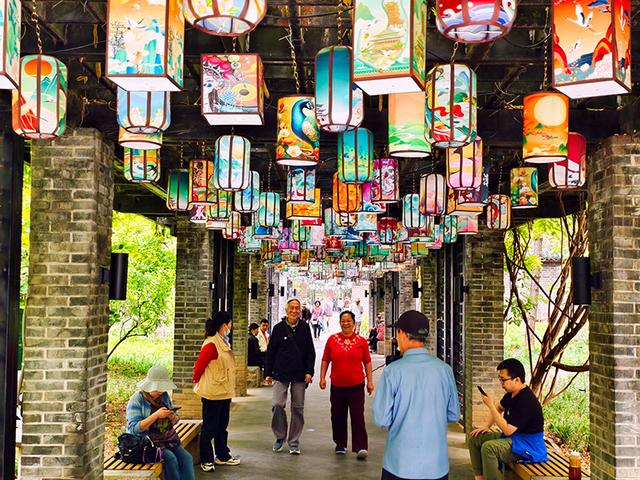 双节同庆 北京西城邀您共赴“二环内最浪漫的光影游园会”
