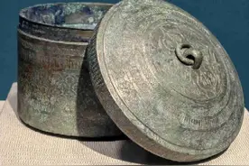 考古专家带你在古墓里抽丝剥茧 “36号谜团——云阳丝栗包遗址出土文物特展”开展图片