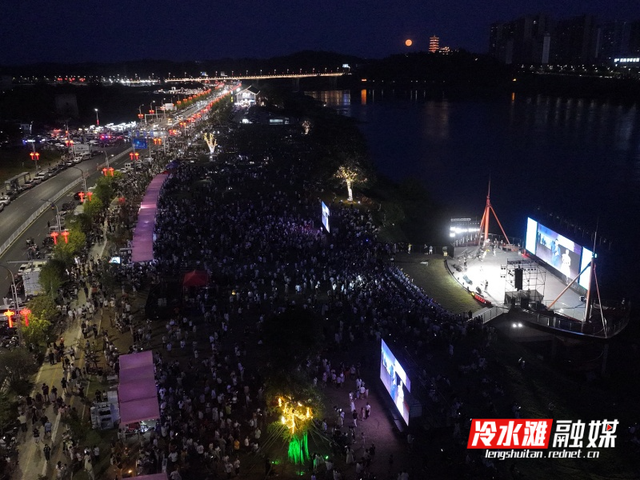 冷水滩：湘江西路粤歌飞扬促消费 文化赋能激活城市烟火气