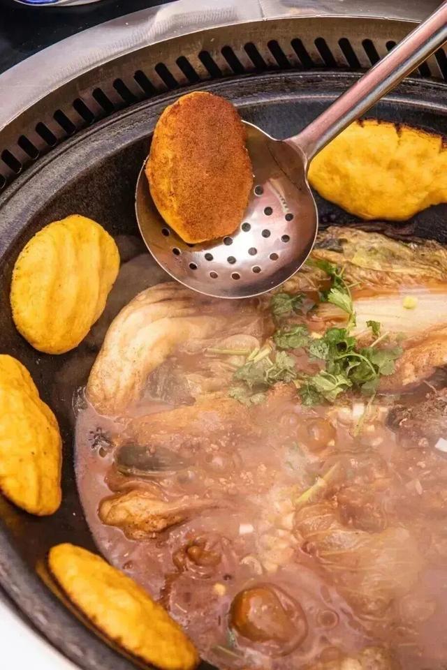 绝美！北京“蓝调”冰瀑奇观，惊艳亮相 | 周末京郊微度假