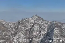 新春走基层｜大山里的“巡线人”：踏雪破冰，护航高铁送你回家图片