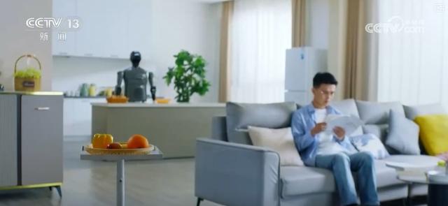 撸猫、喂养、夹豆腐，不在话下！人形机器人应用场景遍地开花 催生消费新业态