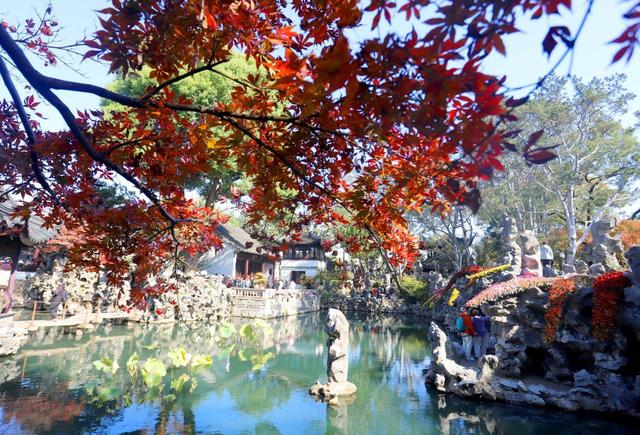 江苏苏州：古典园林狮子林景色美