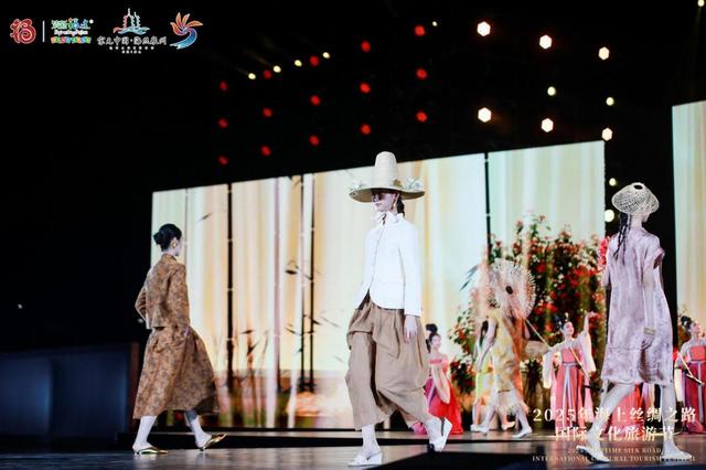 当千年非遗“潮”起来：2025海丝国际文旅节上演“世遗辉映·世界共享”非遗跨界大秀