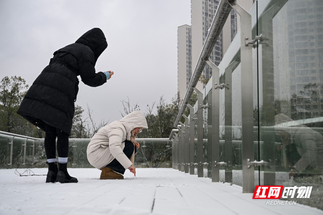 组图 | 资兴：一湾江雪醉游人
