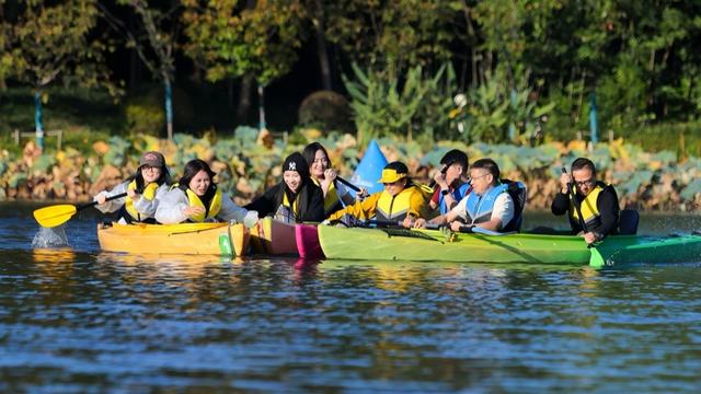 新江湾城打造慢行、骑行、舟行“三行”网络服务圈，为营商环境注入人文温度