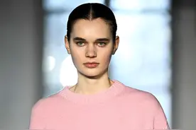 （外代二线）巴黎时装周——Victoria/Tomas品牌时装秀(2)图片