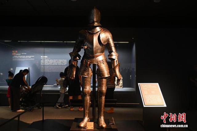 “欧洲骑士盔甲与文化展”亮相兰州：百余件珍贵文物展骑士文化魅力
