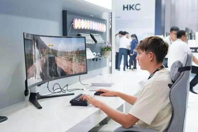 TCL华星、惠科、三星等8企携最新显示产品亮相IFA 2025