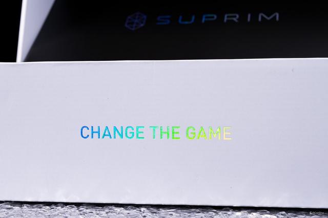 微星GeForce RTX 5080超龙SOC显卡评测：实力出众的“西装暴徒”