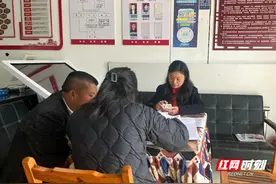 临武水东镇：人大代表履职尽责 助力群众有“医靠”图片