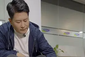 “充满人性化和幸福感”！视障博主带导盲犬坐地铁后怒赞长沙，评论区变温馨留言板图片