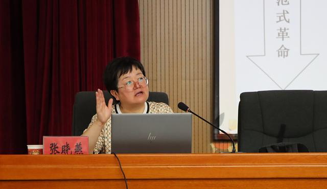 AI智启她时代，科技赋能绽芳华——永昌县妇联举办全县基层妇联干部AI应用“巾帼大学堂”