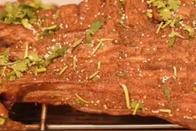 灵感中国Inspiration丨这个冬天，皮酥肉嫩、香而不腻的内蒙古烤全羊get！图片