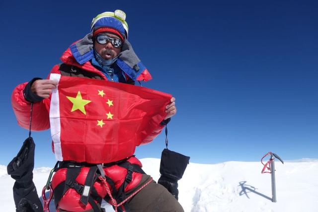 2025年51名中国人登顶珠峰 关于攀登精神，王勇峰委员这样说……
