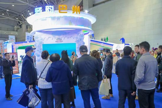 博湖冰雪旅游惊艳冬博会 解锁冬日浪漫之旅