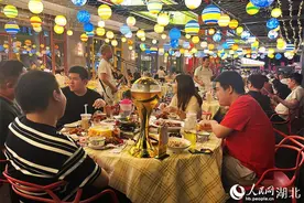小龙虾“走红”记图片