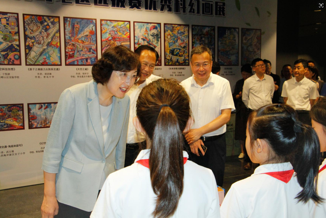 彰显海洋特色 点亮科学梦想 2025年青岛市全国科普月主场活动盛大启幕