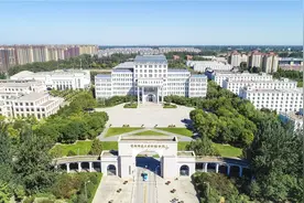 首都师范大学科德学院航拍全景图片