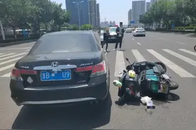 即墨一电动车左转未让直行酿事故，负全责图片