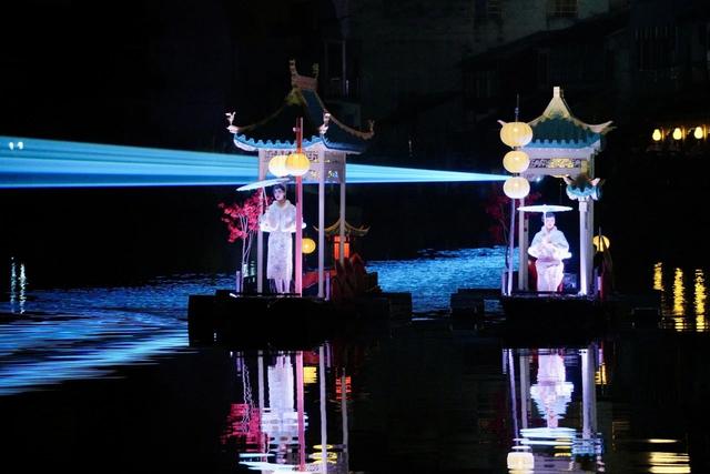 酷暑高温，夜游湖南“热”起来